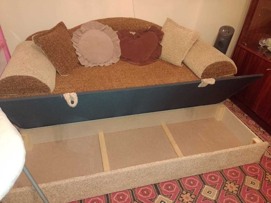 Розкладний диван