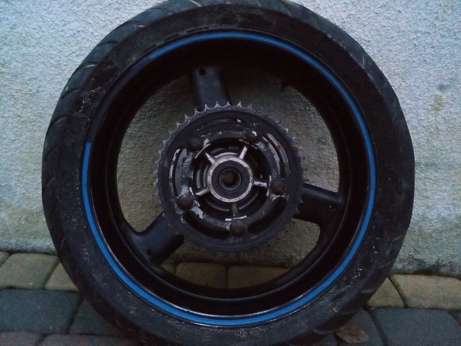 Triumph sprint 955 RS tylne koło felga tarcza komplet