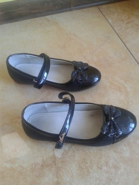 Buty pantofelki dla dziewczynki