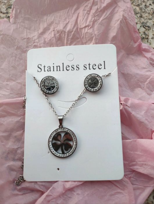 Conjunto colar e brincos - aço inoxidável