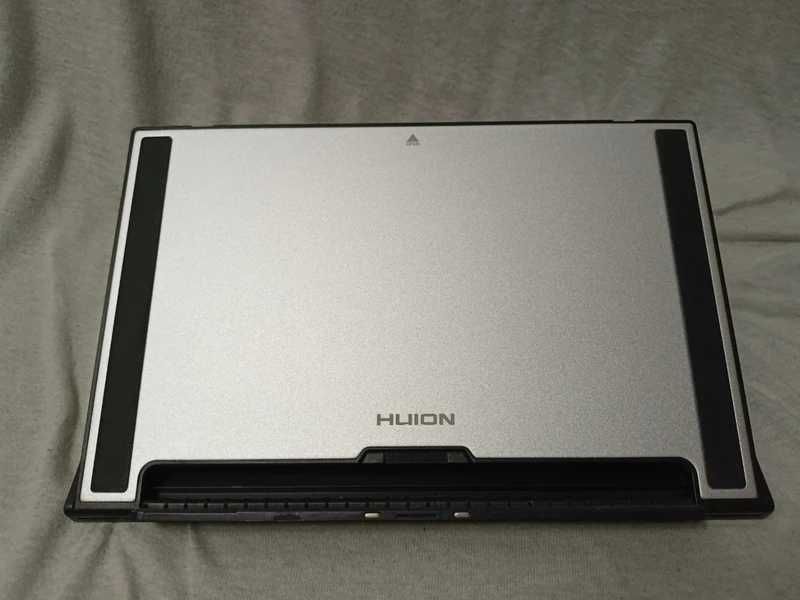 Mega Zestaw - Tablet Graficzny Huion Kamvas 13 Black + Stojak + Extras