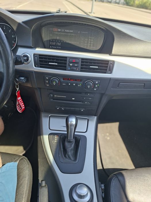 BMW 325i TOURING R6 Automat 218km# Panorama#Duża navi#Skóry#skladane lusterka