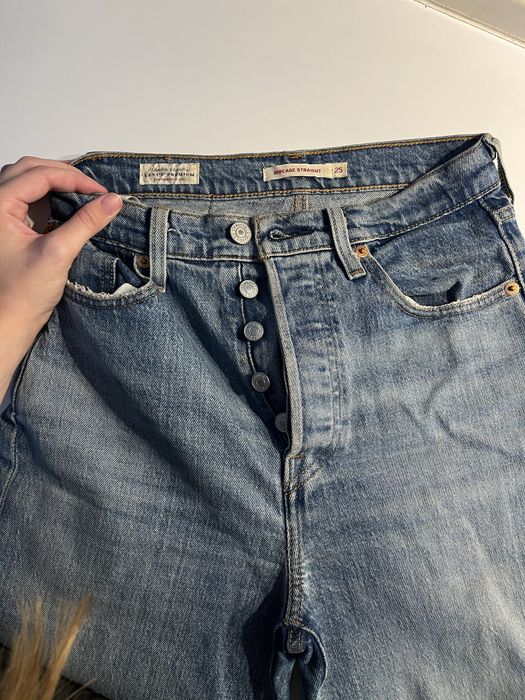Джинсы levi's premium ribcage straight в размере 25
