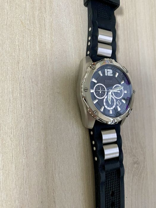 Годинник чоловічий GUESS