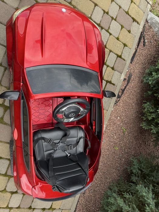Дитячий єлектромобіль мерседес AMG дитяча машина