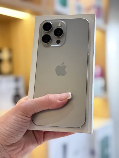 Apple iPhone 16 Pro (512 Гб), як новий.
