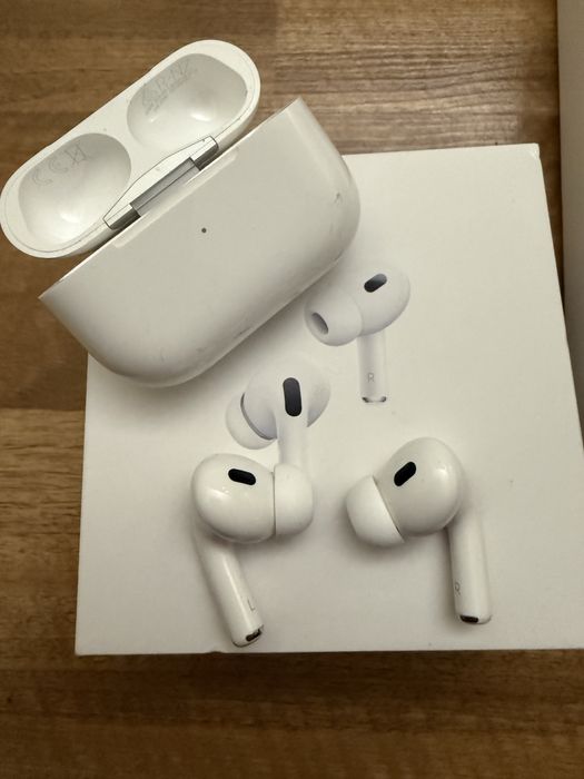 AirPods 2 Pro stan idealny gwaracja