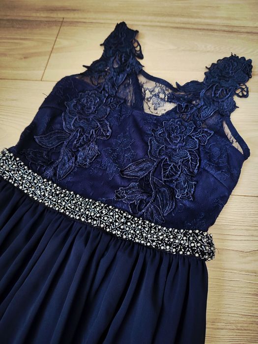 Olśniewająca sukienka maxi NLY EVE – idealna na studniówkę / wesele |