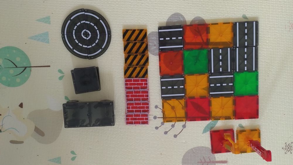 Klocki magnetyczne builder magna tiles
klocki magnetyczne Bu