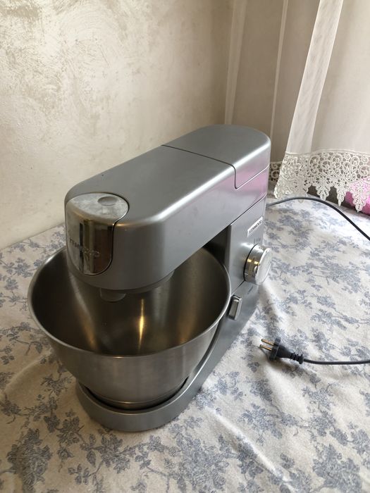 Планетарний міксер Kenwood