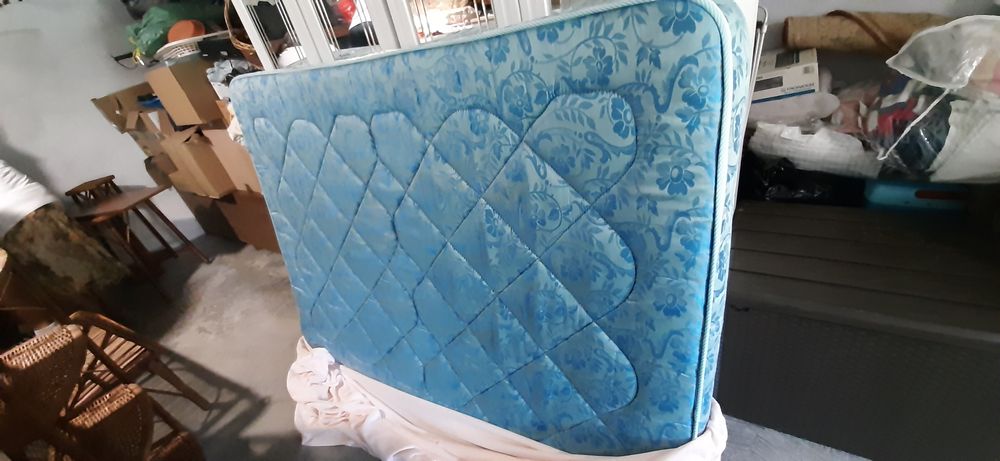 URGENTE - Colchão de casal