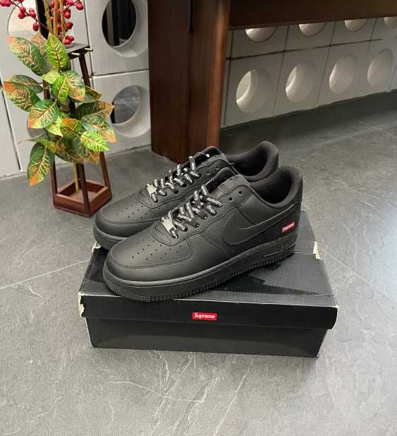 Nike Air Force 1 Low Supreme Black R.41