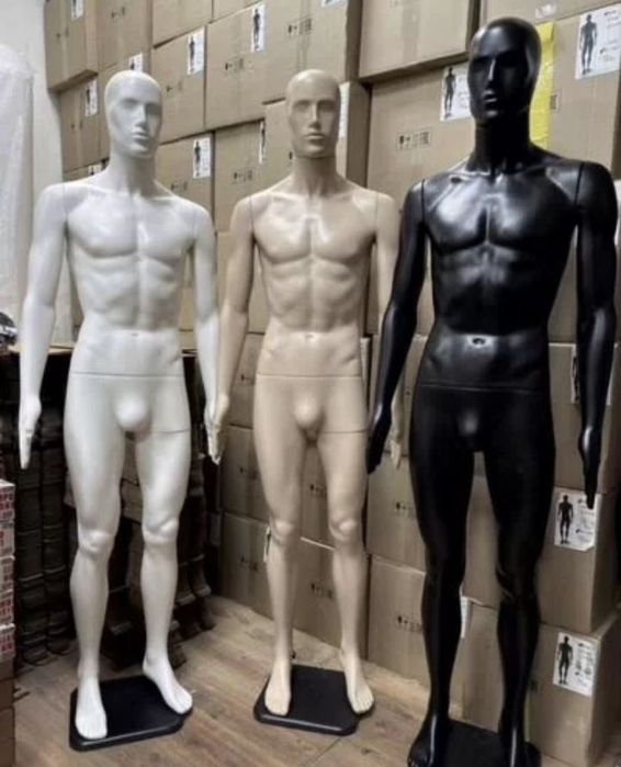 Манекени повнотілі