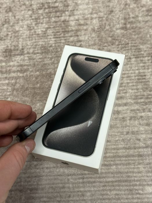Iphone 15 pro 128gb black titanium 83% bat