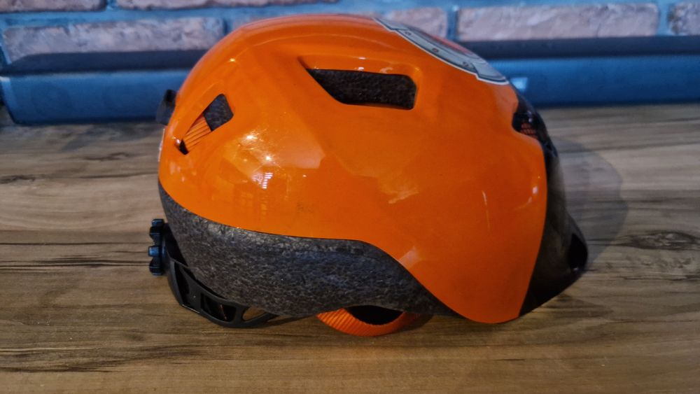 Kask rowerowy B-Twin Robot , rozm. XS , b.dobry stan