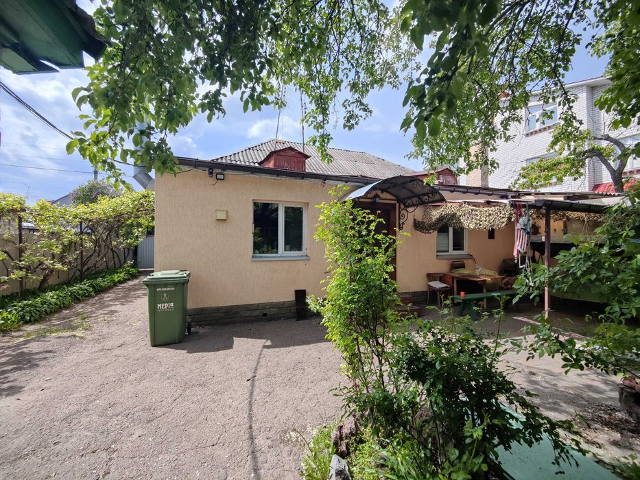 Продаж 3/4 житлового будинку по вул. С.Петлюри (Василини)  район Казбет в м. Черкаси.