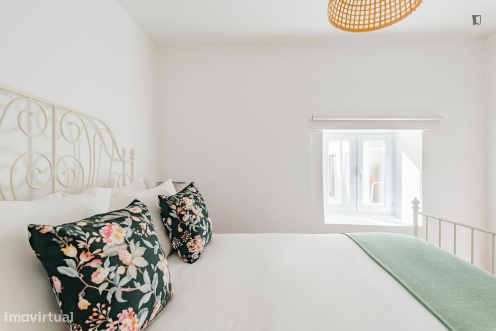 Apartamento com 2 quartos - localizado em Intendente Lisbon