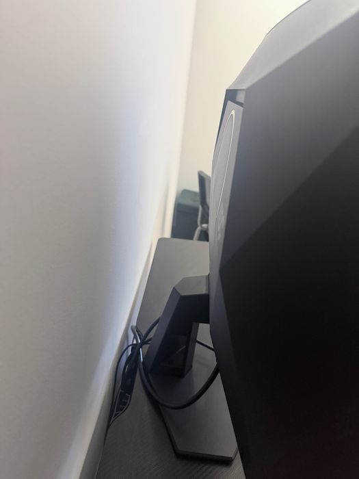 Monitor AOC C27G4ZXE 27" FullHD 280Hz Fast VA Curvo HDR10 0,3ms AdaptSync