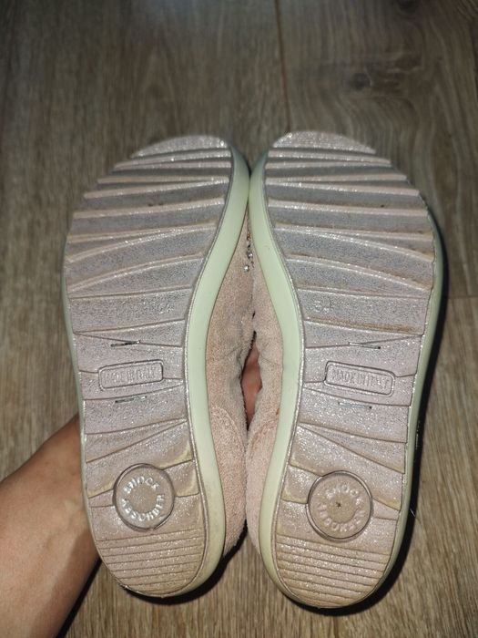 Замшеві туфельки 34 розміру