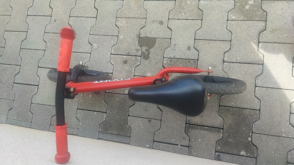 Rowerek biegowy, czerwony