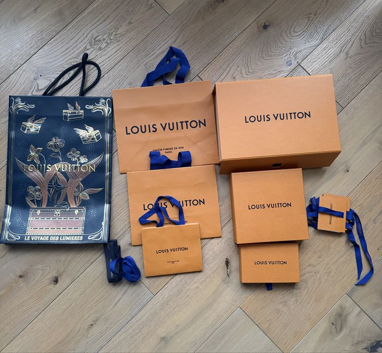 Коробки та пакети від Louis Vuitton оригінал