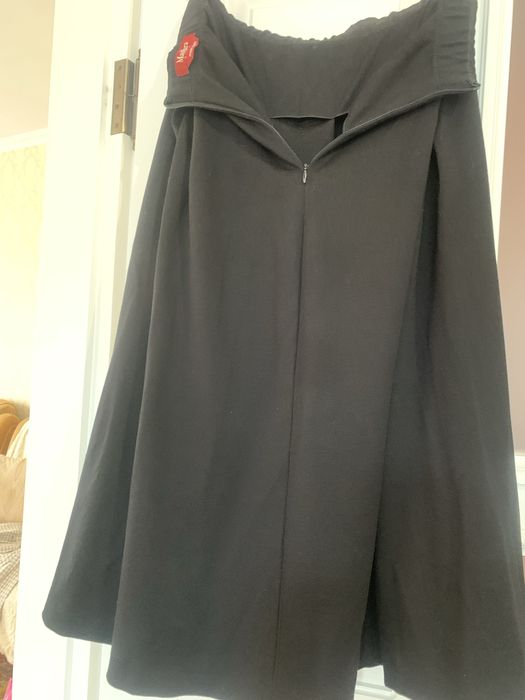 Чорна спідниця міді від бренду Max Mara studio, ромір S