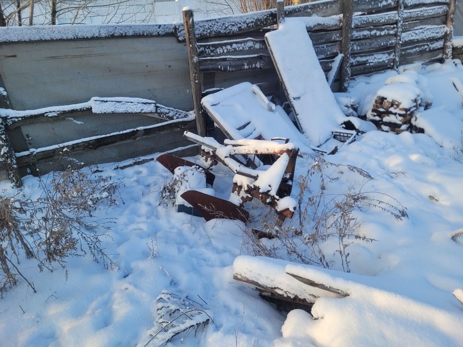 Продам Т -40 із захватом та плугами