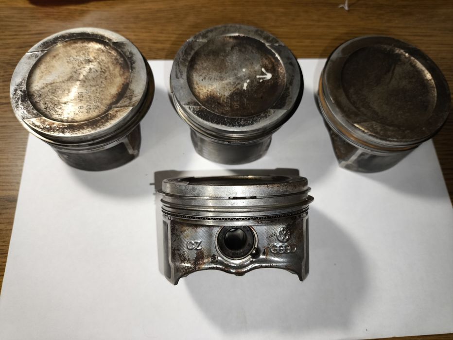 Поршни VAG 1.6 bse Фольксваген,Шкода,Сеат, Ауди.