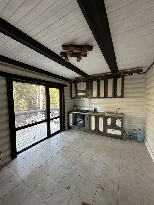 Продається деревяний будинок в Яблуниці (Буковель)