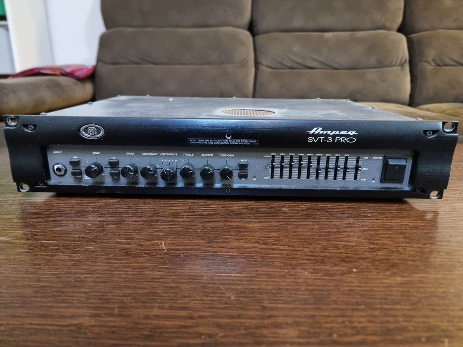 Head basowy Ampeg SVT-3PRO +footswitch