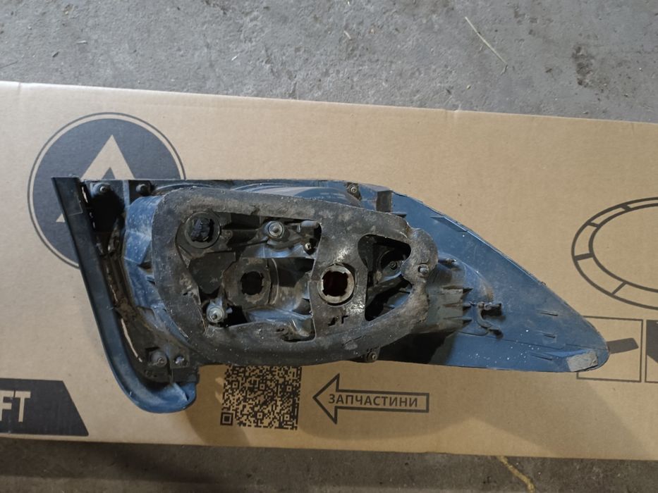 MAZDA CX7 задній стоп правий