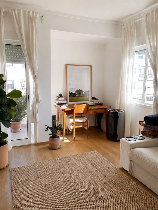 T2 em Linda-a-Velha | Av. Dom Pedro V | 80 m² | Varandas