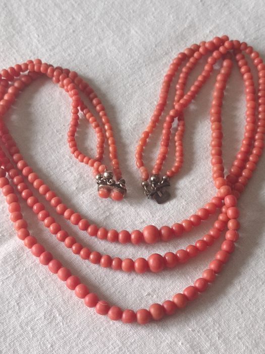 Коралл.Бусы .Антиквариат.Италия.ВЕС 45 ГРАММ