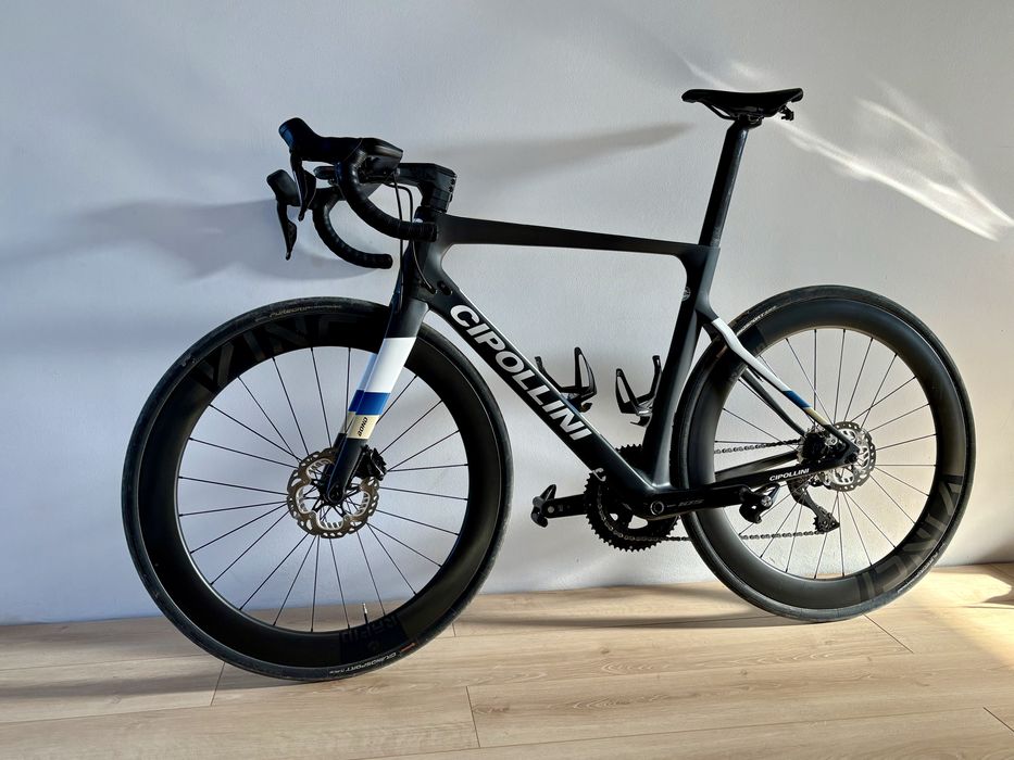 Cipollini Bond2 RAW Carbon – Di2 – Koła Vinci Rapid 60mm - GWARANCJA