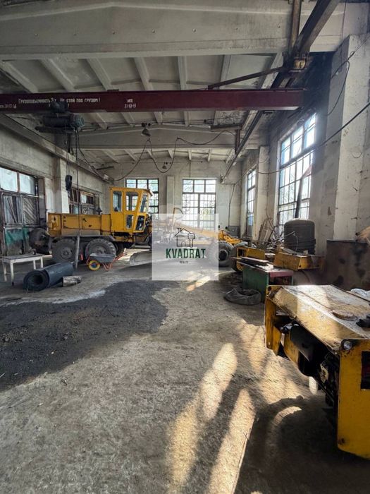 Продам добротний виробничо-складський комплекс у межах міста з комунікаціями