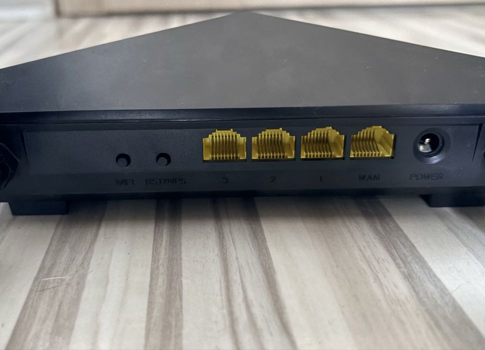 Szybki Router Wi-Fi Tenda AC10 AC1200 – Gigabitowy, Dual-Band