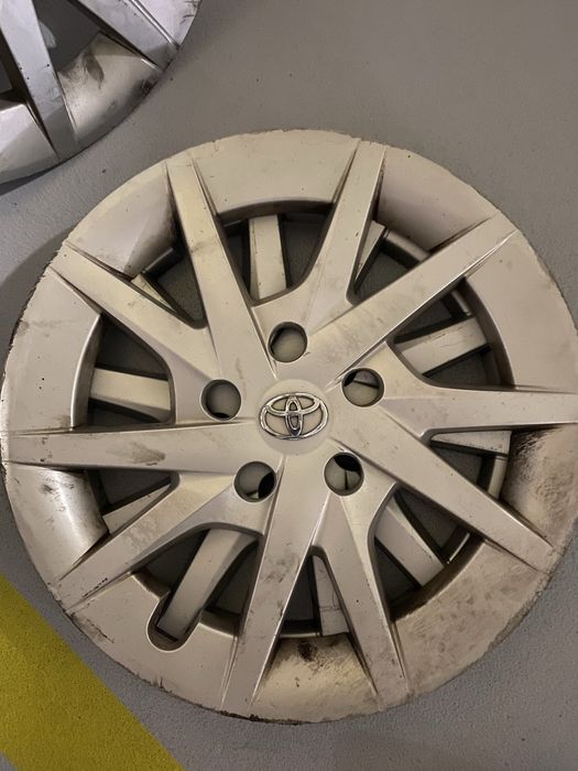 Kolpaki Toyota prius plus