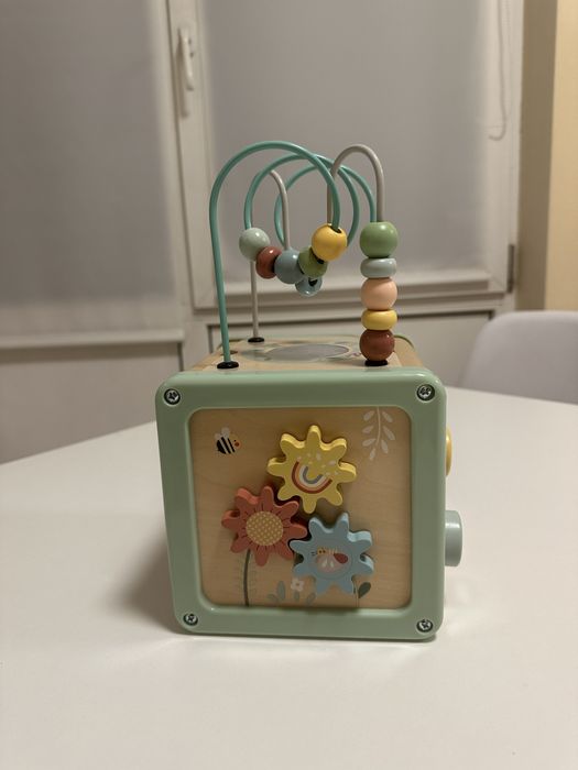 Маленький бізікуб