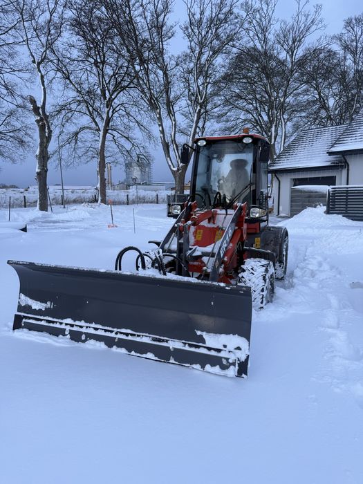 Odśniezanie dachu oraz posesji