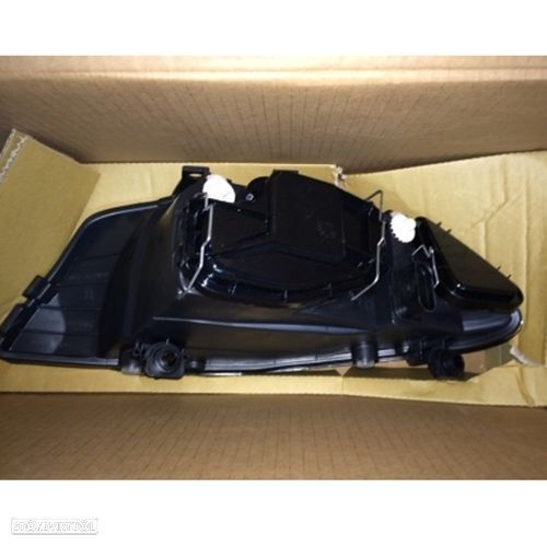 Farol Seat Ibiza modelo: 2002 até 2008 novo