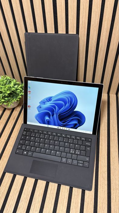Продам Планшет Microsoft Surface Pro 5 1796 Intel Core m3-7Y30