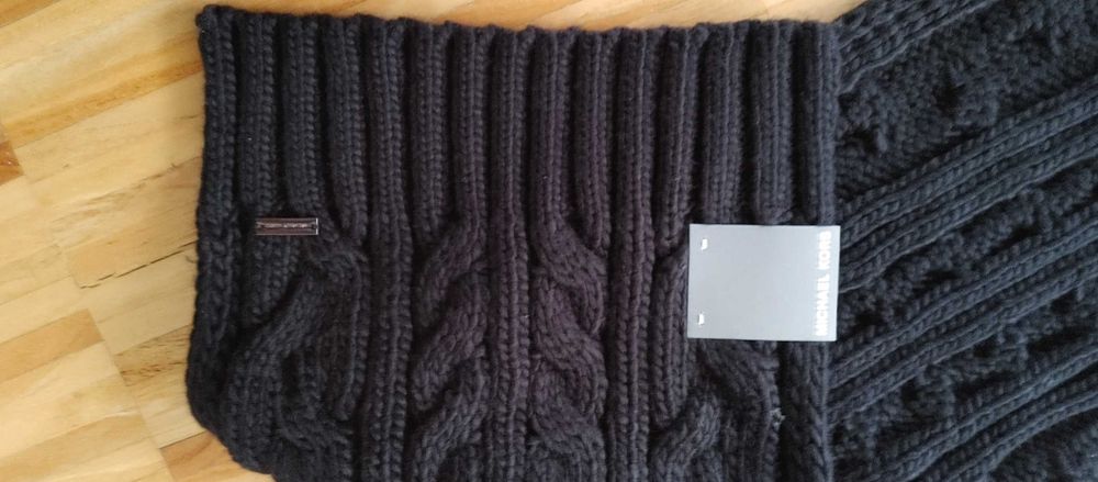 szal damski Michael Kors czarny, duży