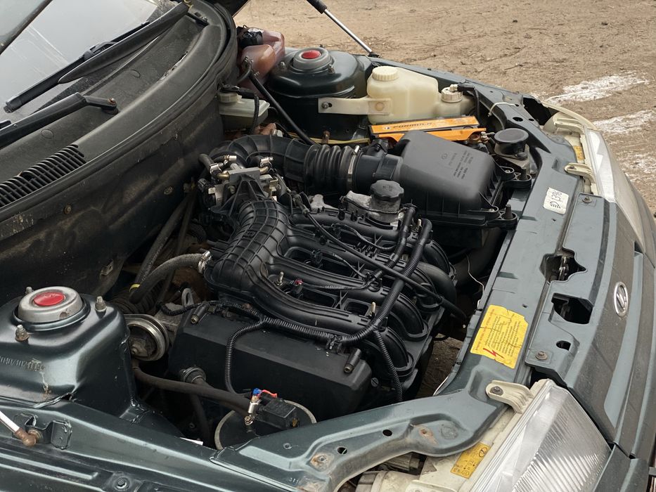 Продаю ВАЗ 2110 1,6 16кл .