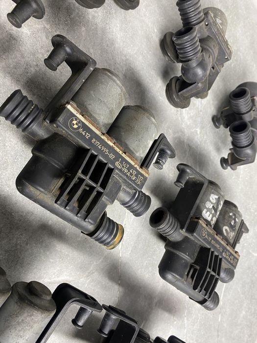 Клапан Пічки БМВ Е39 Е46 Е38 Е53 Е60 Е65 Отопителя Води Кран Печки