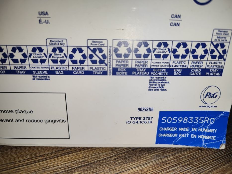 Зубна щітка Oral-B iO 4 білого кольору. Привезена із США