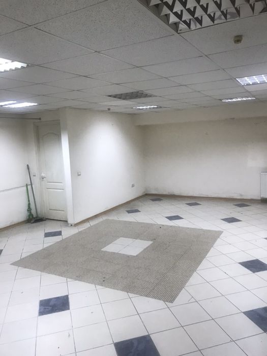 Центр. 60 кв. м МЕРКУРІЙ