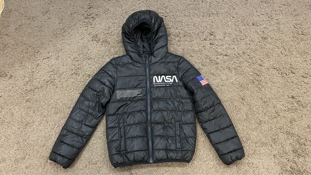 Весенняя куртка Nasa Sinsay на рост 140см