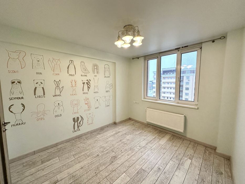 2 кімнатна квартира . Центральна частина Вишневого. Держпрограми.