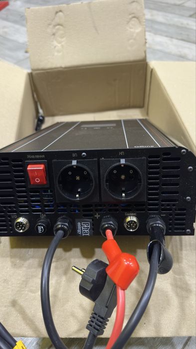 ДБЖ PHANTOM UPS-2024 (2000 Вт, 24 В