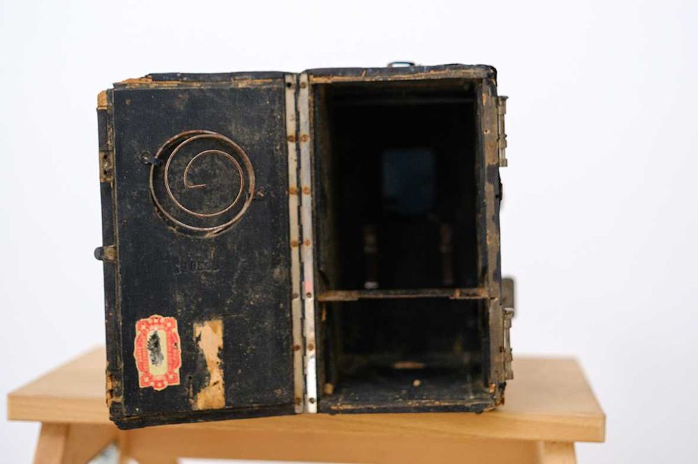 Maquina fotografica muito antiga